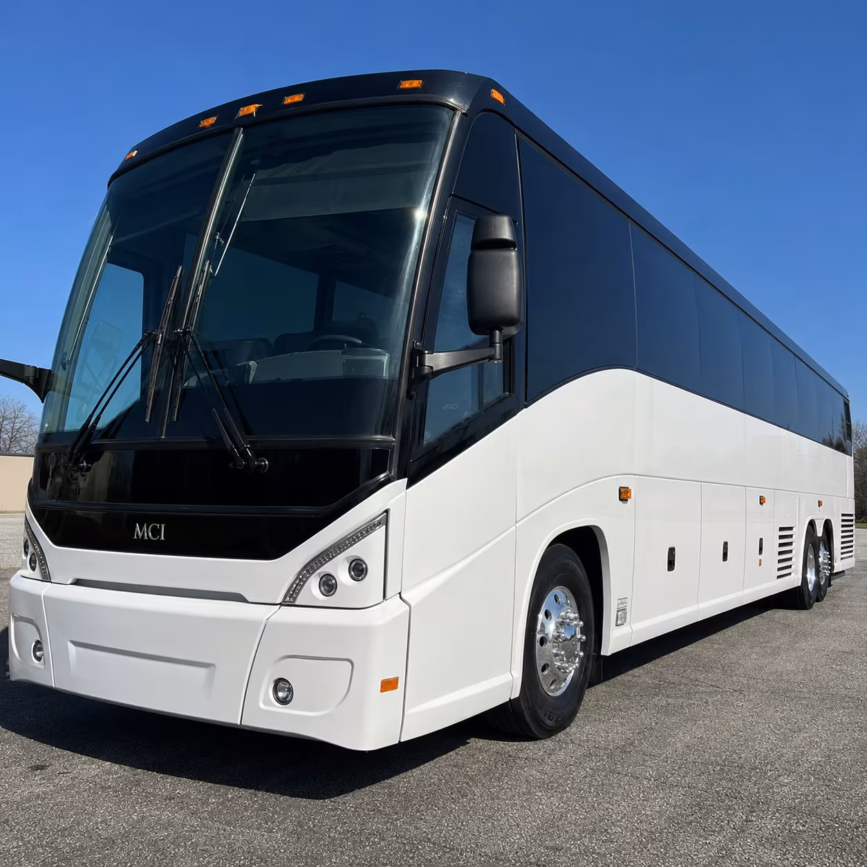 airport shuttle buses from roseville hotels to smf
