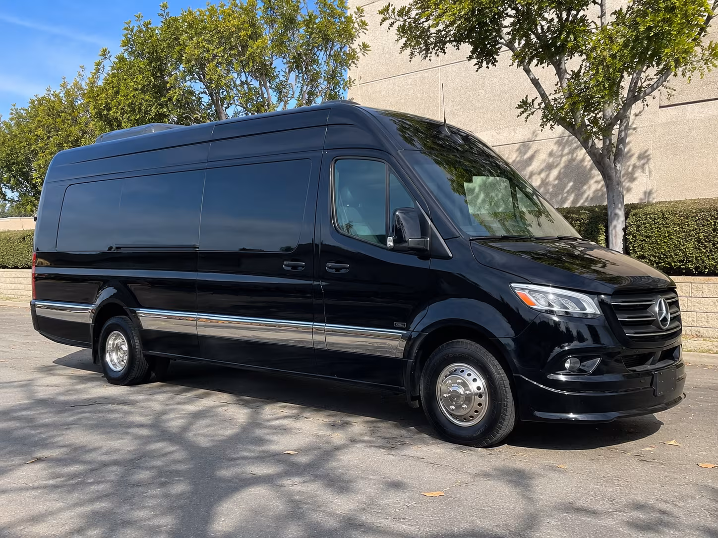 sprinter vans and smaller vehicles for intimate roseville prom groups